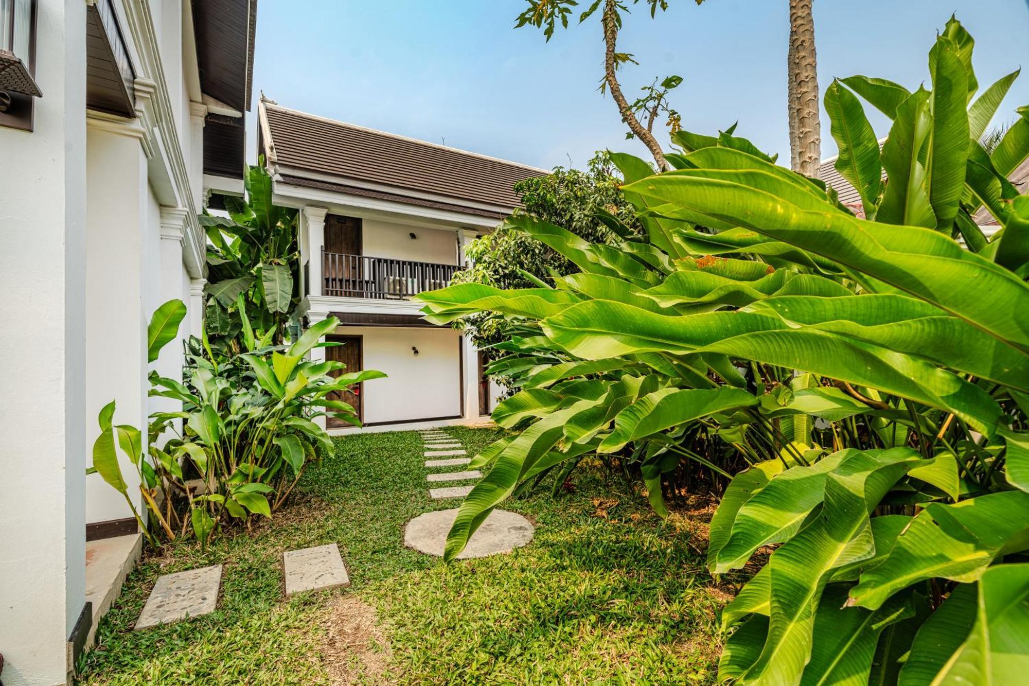 Manyo Hotel And Resort Luang Prabang Exterior photo