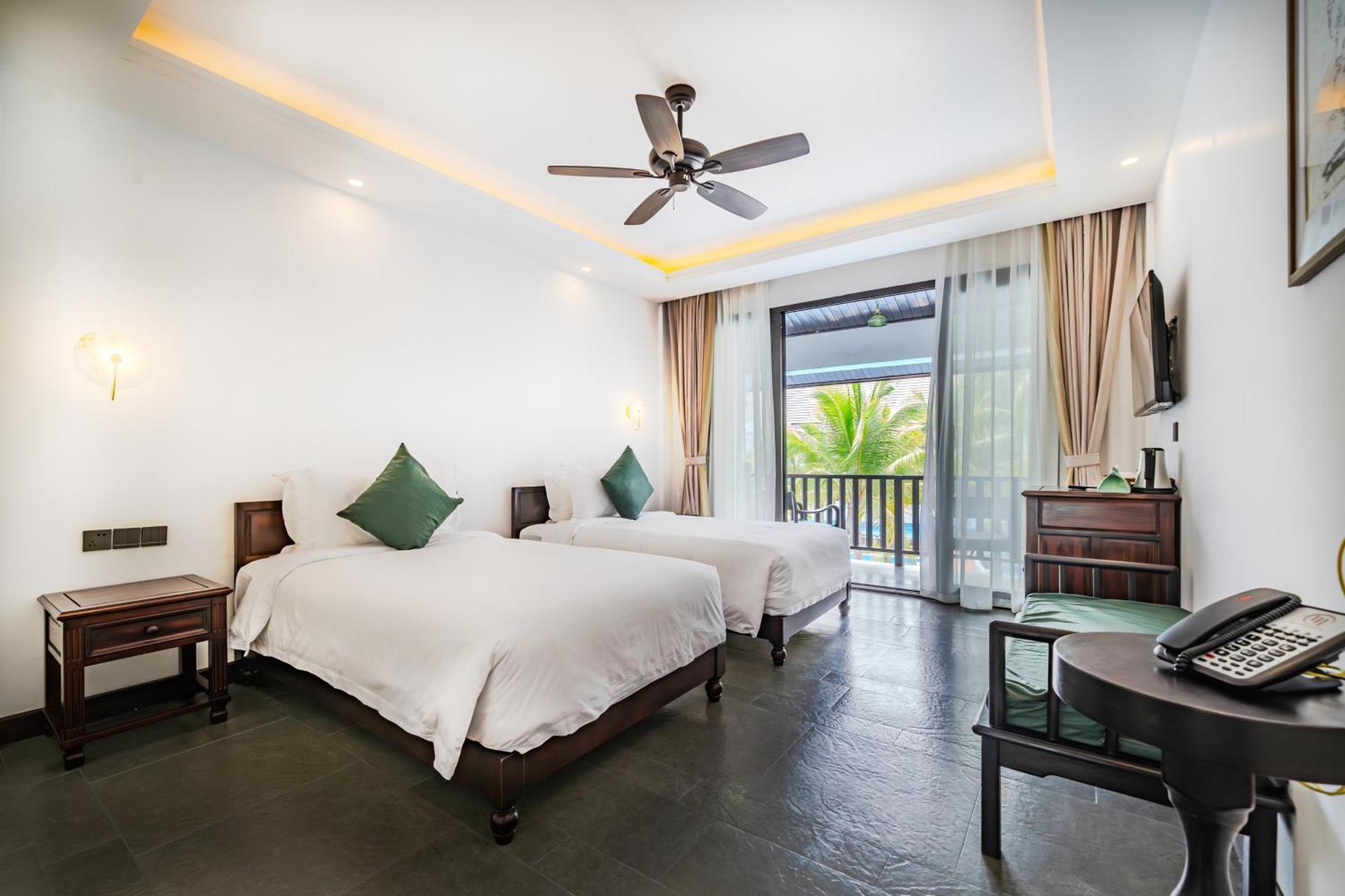 Manyo Hotel And Resort Luang Prabang Exterior photo