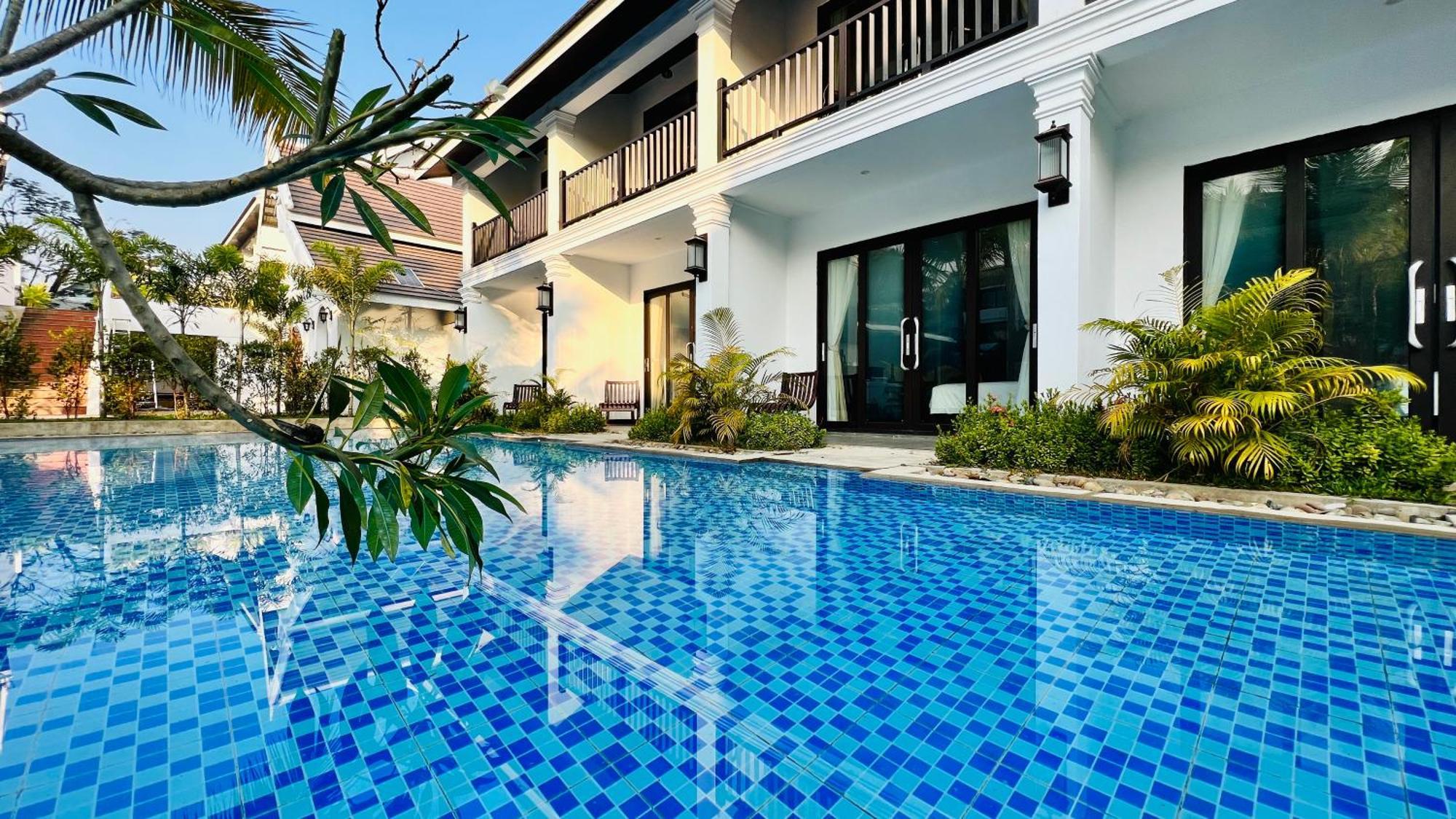 Manyo Hotel And Resort Luang Prabang Exterior photo